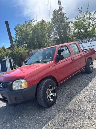 Se vende Nissan terrano 4x2 2010
