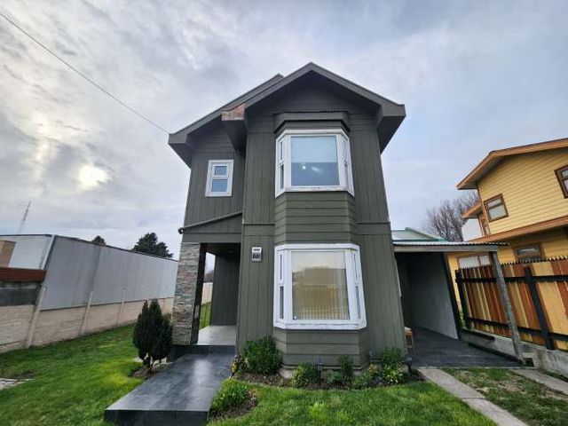 Coyhaique, arriendo. Hermosa y termica, manteniendo un ambiente acogedor durante todo el año.