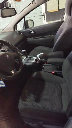 Peugeot 5008 Diesel 2013 Active – Familiar, 7 Plazas