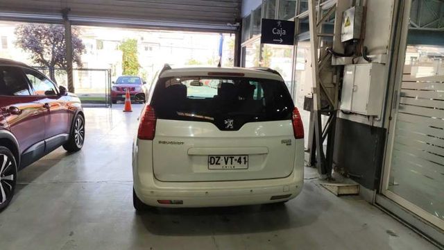 Peugeot 5008 Diesel 2013 Active – Familiar, 7 Plazas