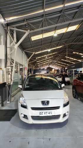 Peugeot 5008 Diesel 2013 Active – Familiar, 7 Plazas