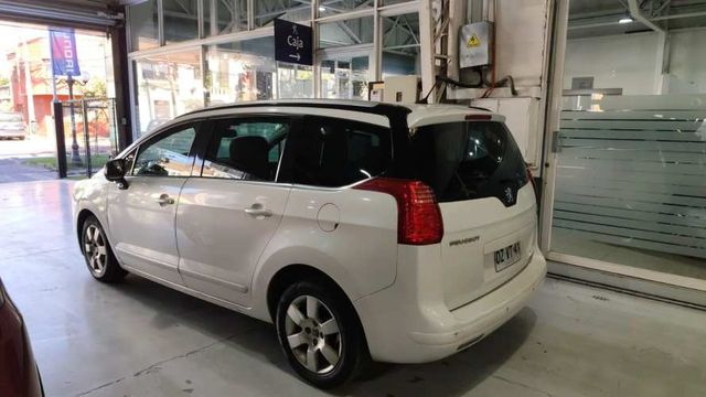 Peugeot 5008 Diesel 2013 Active – Familiar, 7 Plazas