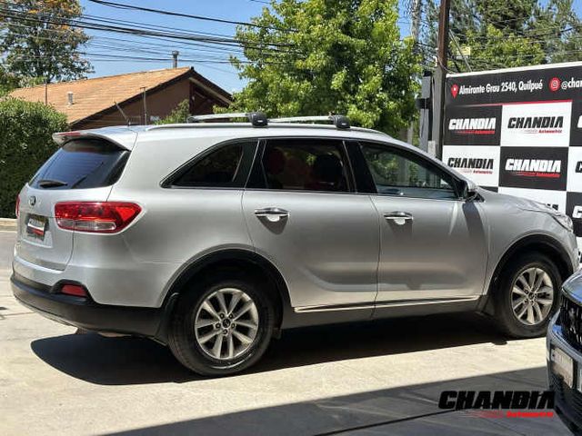 KIA SORENTO EX 2.4 6MT 2017 iMPECABLE