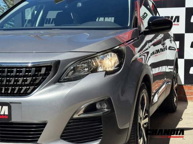 PEUGEOT 3008 ALLURE 1.6T HDI AUTOMÁTiCO IMPECABLE