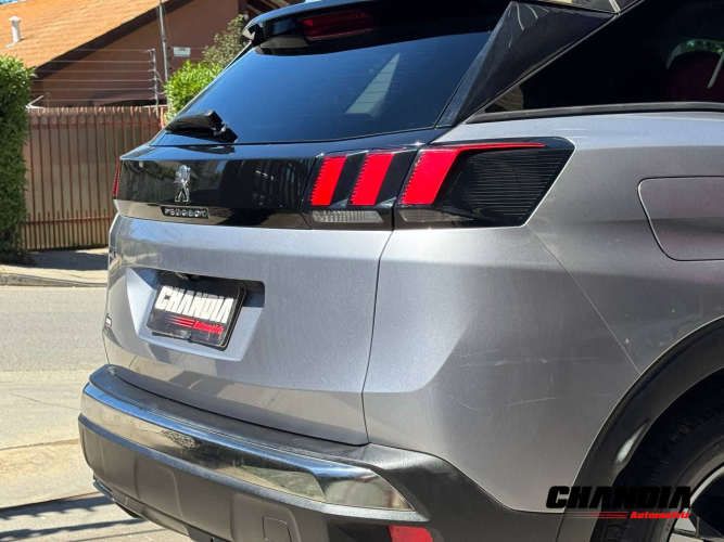 PEUGEOT 3008 ALLURE 1.6T HDI AUTOMÁTiCO IMPECABLE