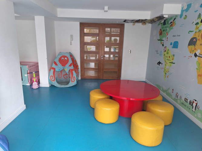 Moderno Hogar con Excelente Conectividad (129809)