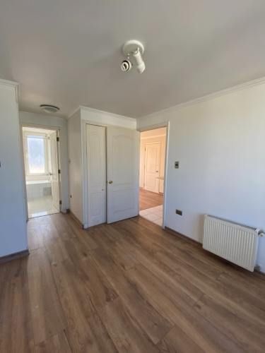 CÓMODO DP. 1 DORM - BOX - BD, SECTOR MAIPÚ & LAUTA