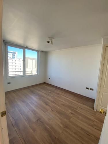 CÓMODO DP. 1 DORM - BOX - BD, SECTOR MAIPÚ & LAUTA