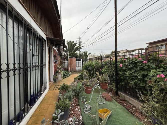 Se Vende Casa Material Solido, Terreno 250 M2, 6 Vehiculos