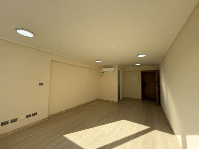 Se Arrienda Impecable Oficina 28 M2, Gran Avenida 4681
