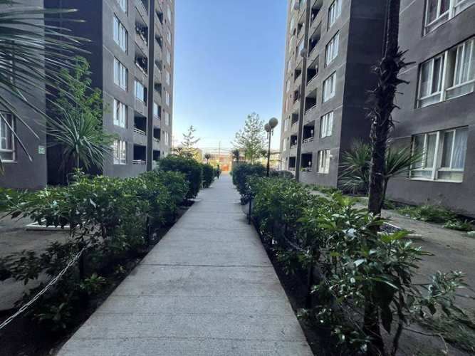 Departamento En Venta En Lo Ovalle Con Piscina