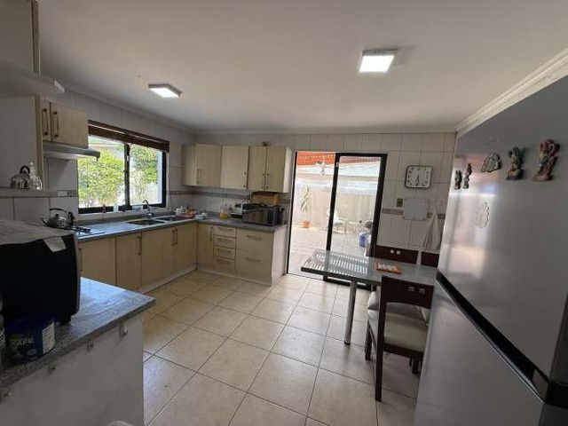 Hermosa Casa En Venta En San Miguel Con Piscina