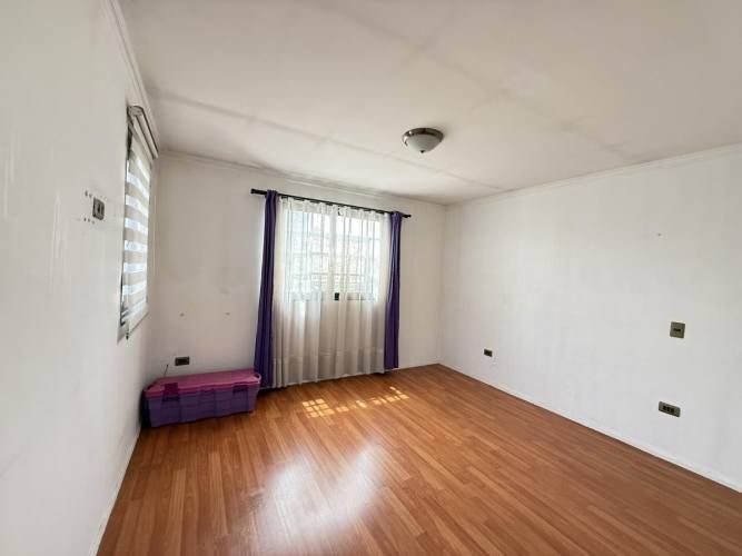 Hermosa Casa En Venta En San Miguel Con Piscina