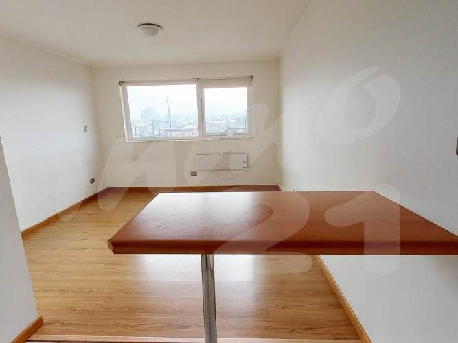 Arriendo departamento edificio Celta, sector hospital