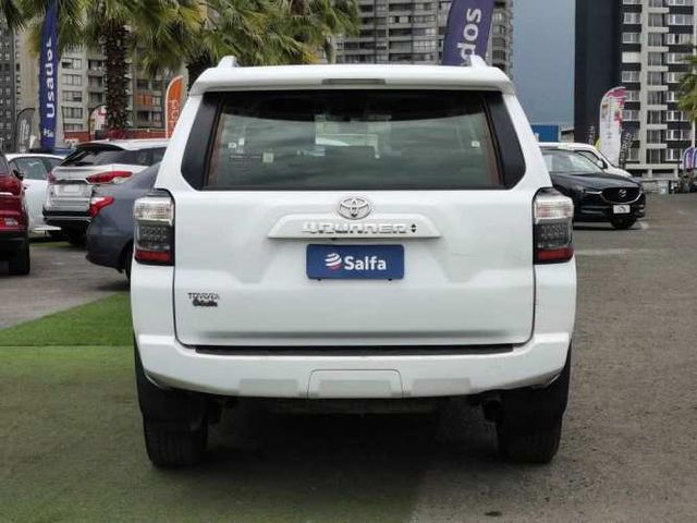 TOYOTA 4RUNNER  2024