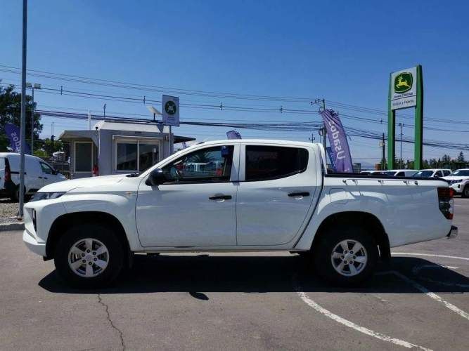 MITSUBISHI L200 2022