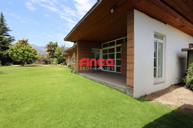 Casa Tipo Comercial en Venta en Chicureo