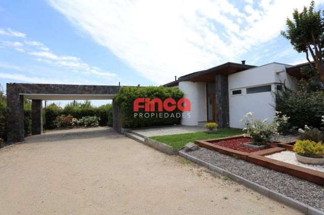 Casa Tipo Comercial en Venta en Chicureo