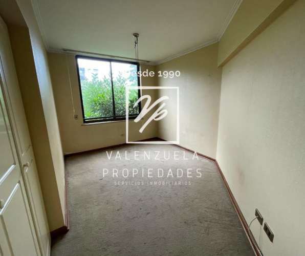 Cómodo y Amplio Departamento Edificio El Bosque (Thiers)