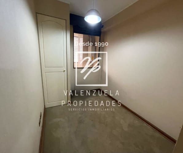 Cómodo y Amplio Departamento Edificio El Bosque (Thiers)