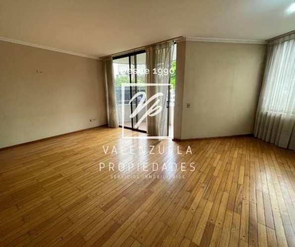 Cómodo y Amplio Departamento Edificio El Bosque (Thiers)