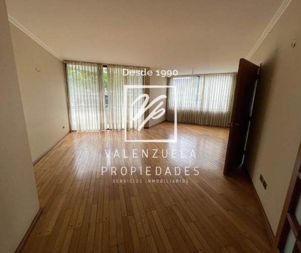 Cómodo y Amplio Departamento Edificio El Bosque (Thiers)