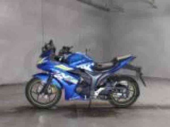 SUZUKI GIXXER