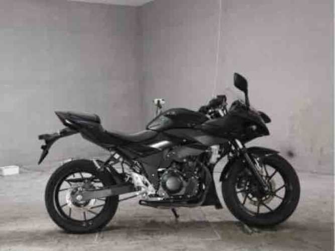 SUZUKI GIXXER
