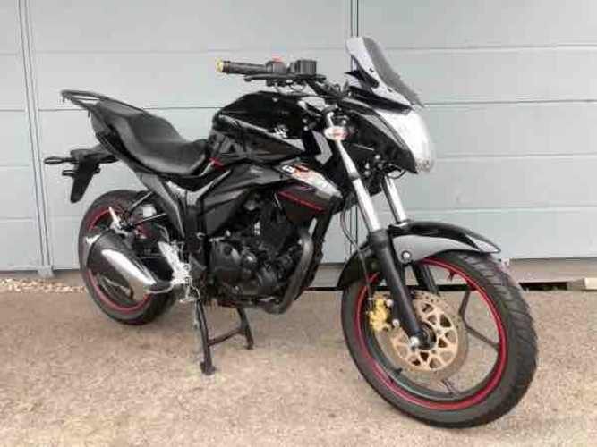 SUZUKI GIXXER 150cc