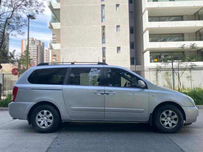 Kia Grand carnival
