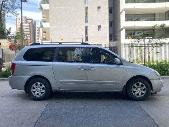 Kia Grand carnival