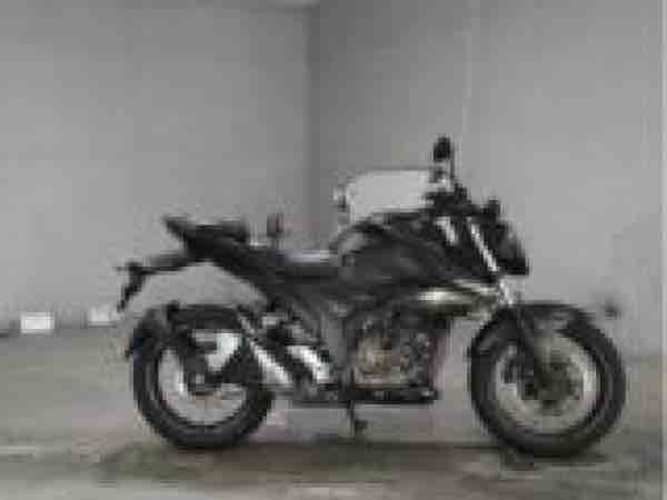SUZUKI GIXXER