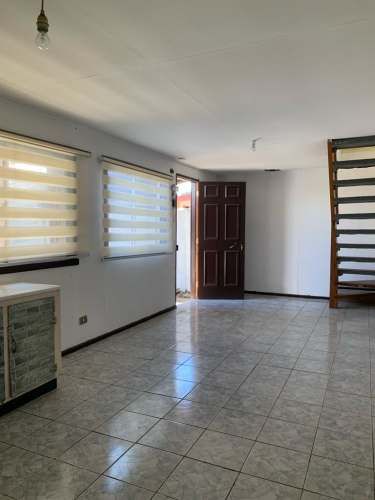 Arriendo Casa y Depto. Interior en Villa Langdon