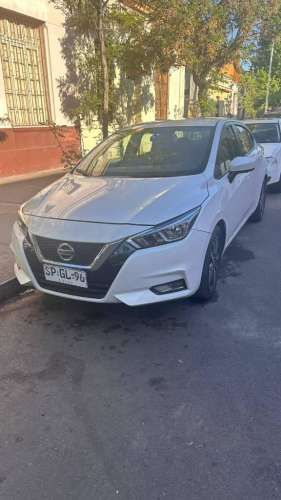 Nissan versa 2023