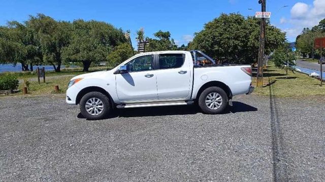 Camioneta mazda bt50 4x4 año 2016
