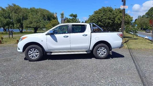 Camioneta mazda bt50 4x4 año 2016