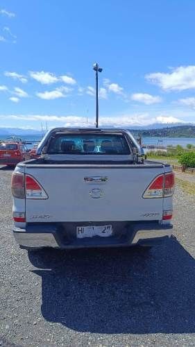Camioneta mazda bt50 4x4 año 2016