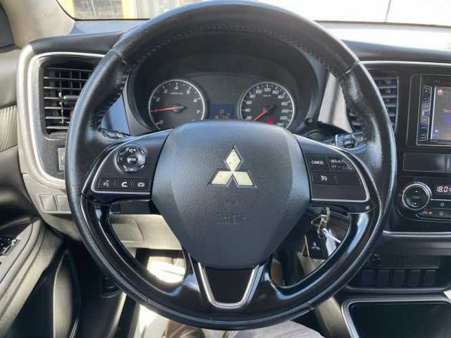 MITSUBISHI OUTLANDER  2.0 AT 4X2 2018