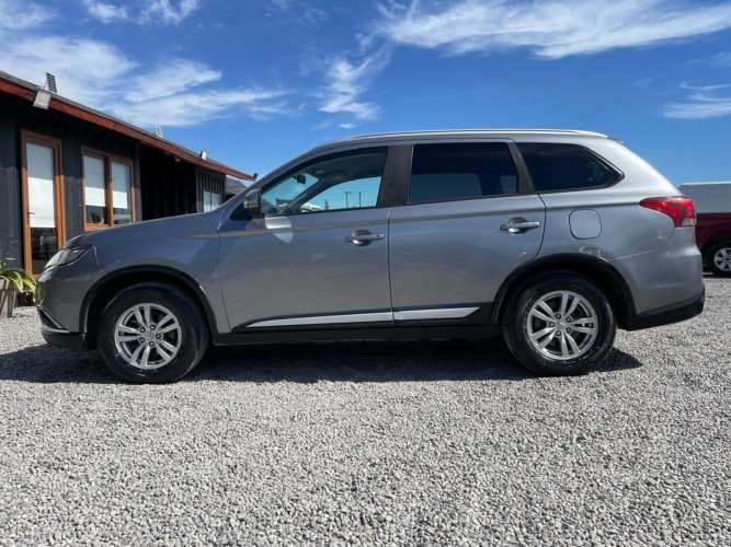 MITSUBISHI OUTLANDER  2.0 AT 4X2 2018