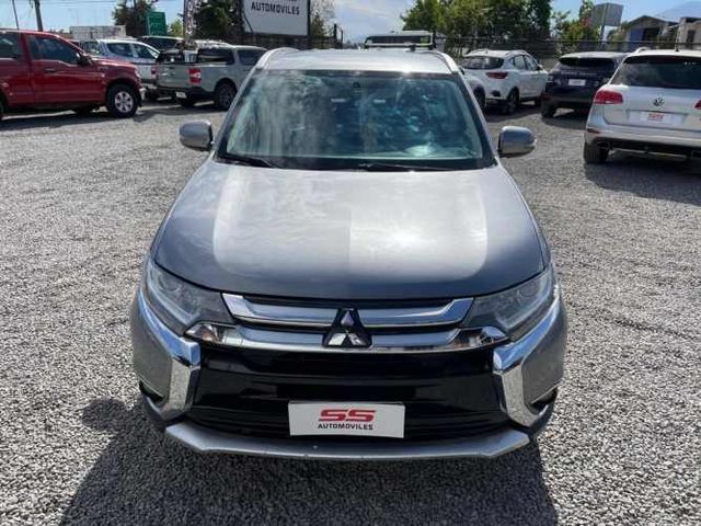 MITSUBISHI OUTLANDER  2.0 AT 4X2 2018
