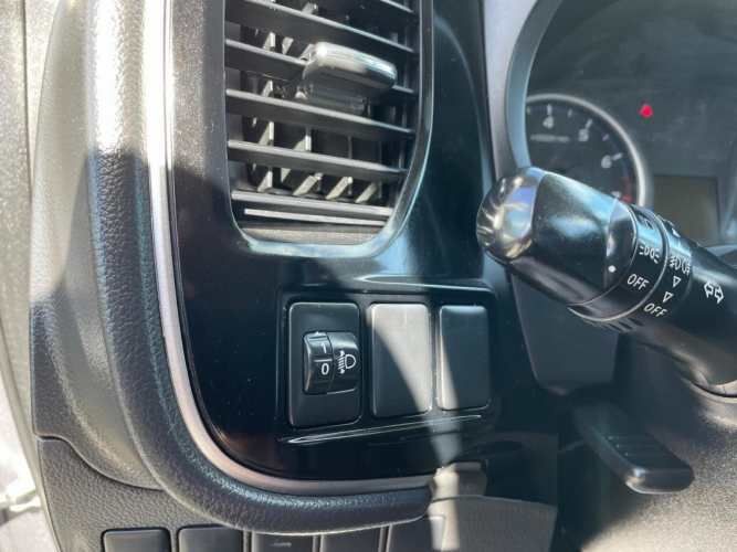 MITSUBISHI OUTLANDER  2.0 AT 4X2 2018