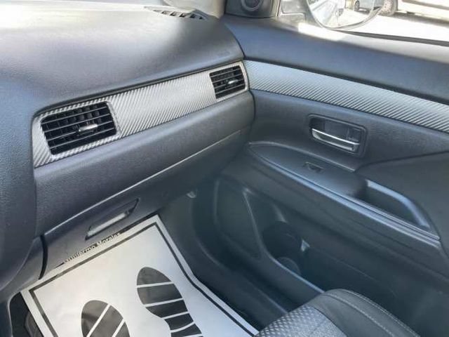 MITSUBISHI OUTLANDER  2.0 AT 4X2 2018