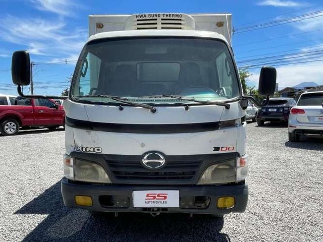 HINO XZU 300 CITY 2011