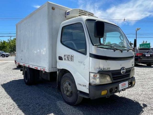 HINO XZU 300 CITY 2011