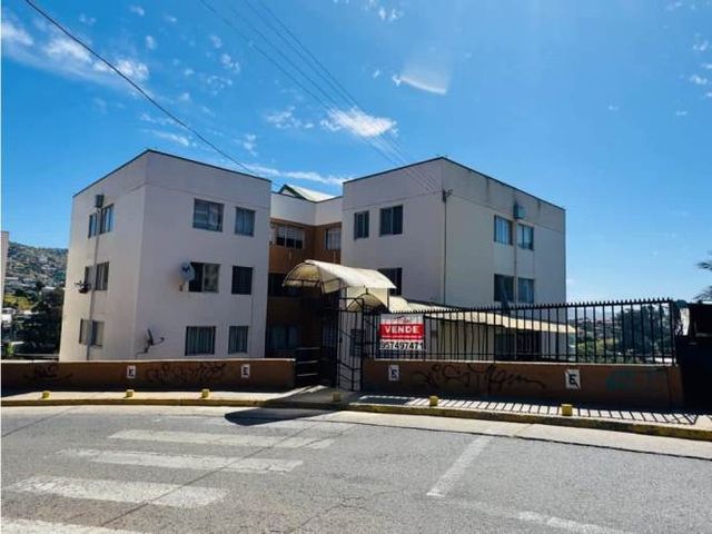 VENDO DEPARTAMENTO EN HANGA ROA VALPARAISO CON ESTACIONAMIENTO 2D 1B