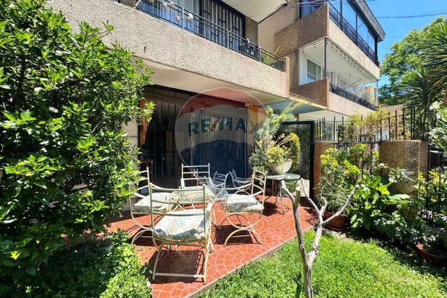 Departamento con patio, providencia