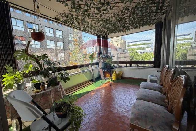 Amplio, luminoso y con buena conectividad