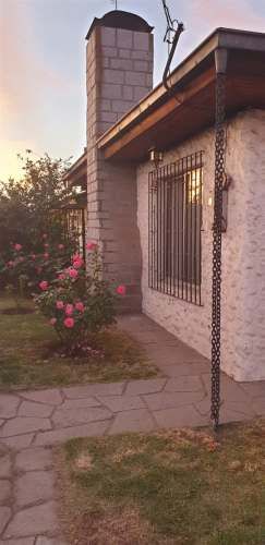 CASA METRO TRINIDAD. ARRIENDO