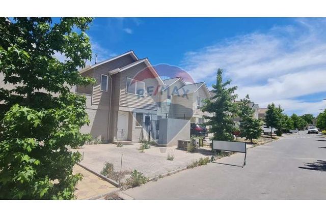 Casa en co ndominio en buin 3 habitaciones