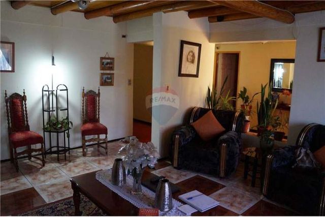 Precio rebajado casa y departamento independiente